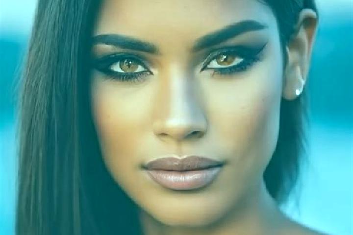 Iris, 36, a black green-eyed latina companion based in Acco. Offering A-Level, Erotic Massage, Prostate Massage, Overnight. Available for incall and outcall,...