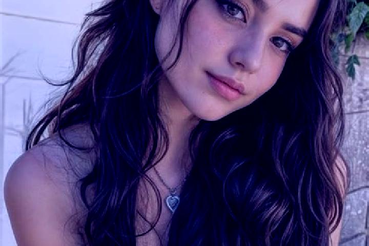 Iris, 36, a brunette hazel-eyed middle eastern companion based in Xingang. Offering Erotic Massage, Duos, Couples. Available for incall and outcall, day and ...