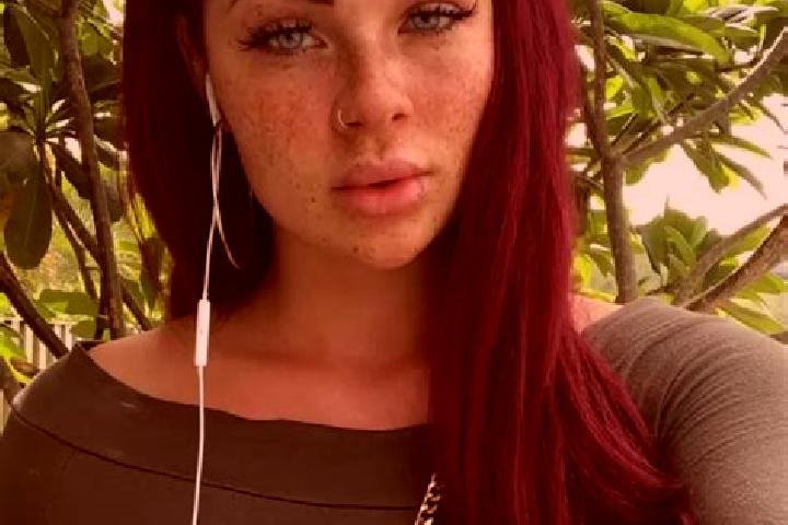 Iris, 36, a chestnut green-eyed caucasian companion based in Gazoldo degli Ippoliti. Offering Party Girl, Duos, Overnight. Available for incall and outcall, ...