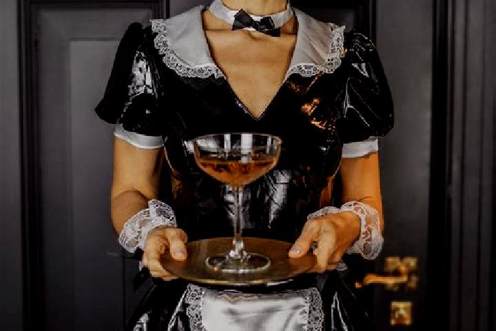 Iris, 36, a red grey-eyed asian companion based in Saint Helen. Offering GFE, Domination, Roleplay, BDSM. Available for incall and outcall, day and evening d...