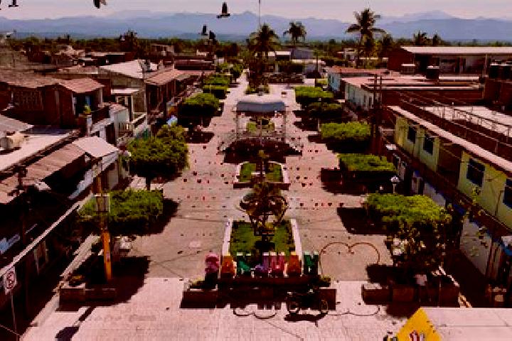 Iris, 36 — Escort in Loza de los Padres, Mexico