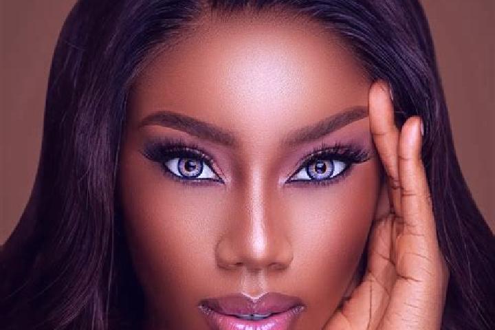Iris, 38, a red blue-eyed ebony companion based in Chacamerito. Offering Travel Companion, Prostate Massage, 69, Erotic Massage. Available for incall and out...
