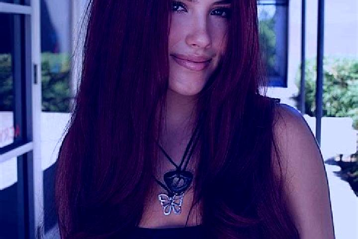 Iris, 39, a auburn dark-eyed mediterranean companion based in Nuevalos. Offering Roleplay, Tantra, Overnight, Domination, Girlfriend Experience. Available fo...