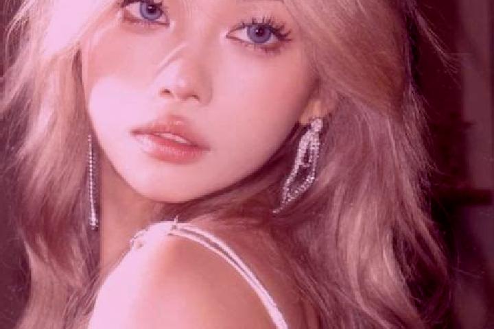 Iris, 39, a blonde blue-eyed asian companion based in Frydman. Offering Dinner Date, Domination, Massage, Roleplay. Available for incall and outcall, overnig...
