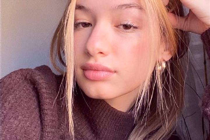 Iris, 39, a blonde brown-eyed asian companion based in Galmiz. Offering Party Girl, Deep French Kissing, BDSM. Available for incall and outcall, overnight bo...