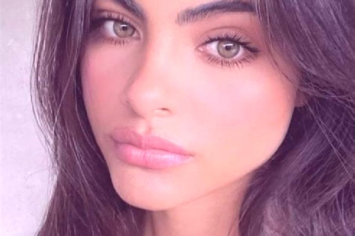 Isabella, 20, a chestnut hazel-eyed middle eastern companion based in Yallahs. Offering Erotic Massage, Prostate Massage, Couples. Available for incall and o...