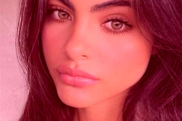 Isabella, 20, a red dark-eyed indian companion based in Paris Leona. Offering Girlfriend Experience, Roleplay, CIM. Available for incall and outcall, overnig...