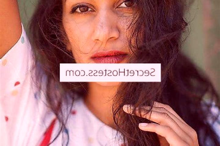 Isabella, 21, a red blue-eyed indian companion based in Rainbach im Muehlkreis. Offering 69, Domination, A-Level. Available for incall and outcall, day and e...