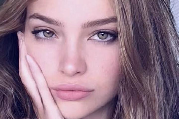 Isabella, 21, a red hazel-eyed european companion based in Shandi. Offering Prostate Massage, Striptease, A-Level, Party Girl. Available for incall and outca...