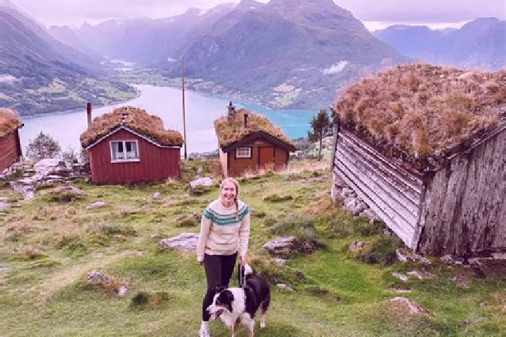 Isabella, 21 — Escort in Bergset, Norway