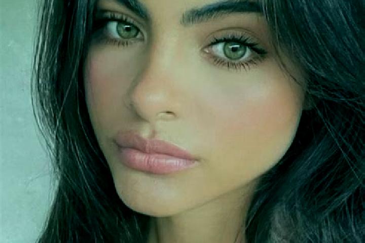 Isabella, 23, a chestnut hazel-eyed european companion based in Foynes. Offering Fetish, Erotic Massage. Available for incall and outcall, day and evening da...