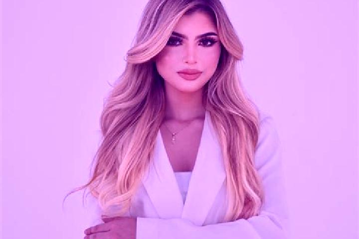 Isabella, 23 — Escort in Talamantes, Spain