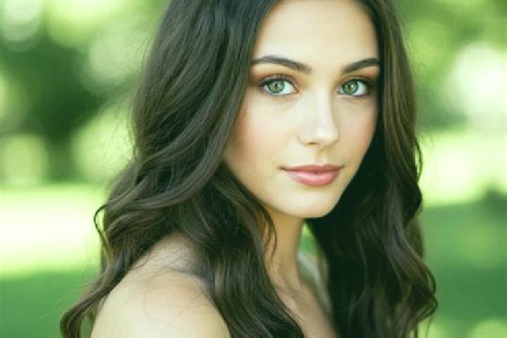 Isabella, 24, a brunette hazel-eyed slavic companion based in Thala. Offering Duos, Party Girl, Overnight, Dinner Date. Available for incall and outcall, day...