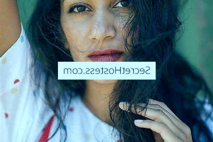 Isabella, 24, a chestnut grey-eyed indian companion based in Charlotte Harbor. Offering Deep French Kissing, CIM, Erotic Massage. Available for incall and ou...