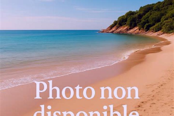 Isabella, 24 — Escort in Blasimon, France