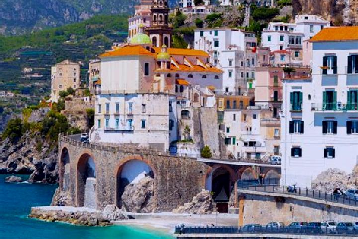 Isabella, 24 — Escort in Montelera, Italy