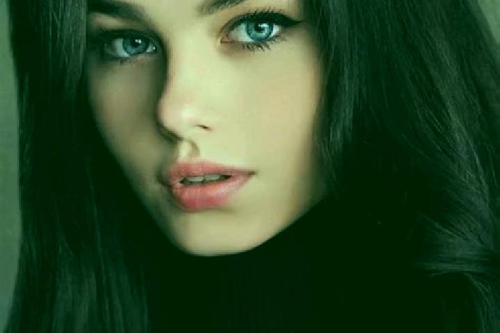 Isabella, 25, a red grey-eyed slavic companion based in Starozhilovo. Offering Striptease, BDSM. Available for incall and outcall, day and evening dates.