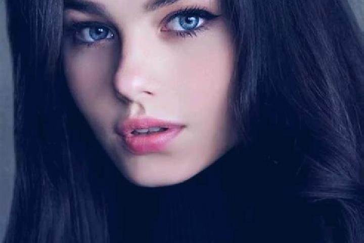 Isabella, 25, a red grey-eyed slavic companion based in Zabierzow Bochenski. Offering Massage, OWO, Prostate Massage, Travel Companion. Available for incall ...