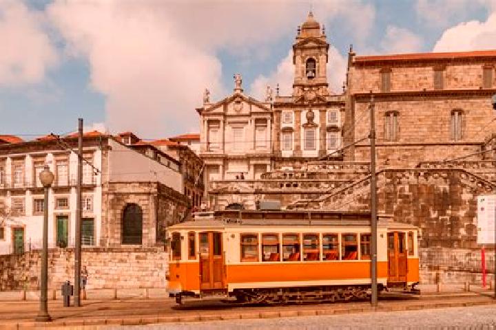 Isabella, 25 — Escort in Arcozelo, Portugal