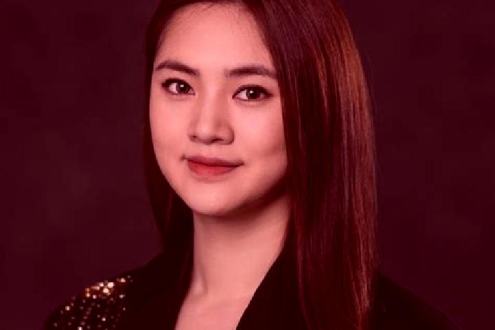 Isabella, 25 — Escort in Jingzhi, China