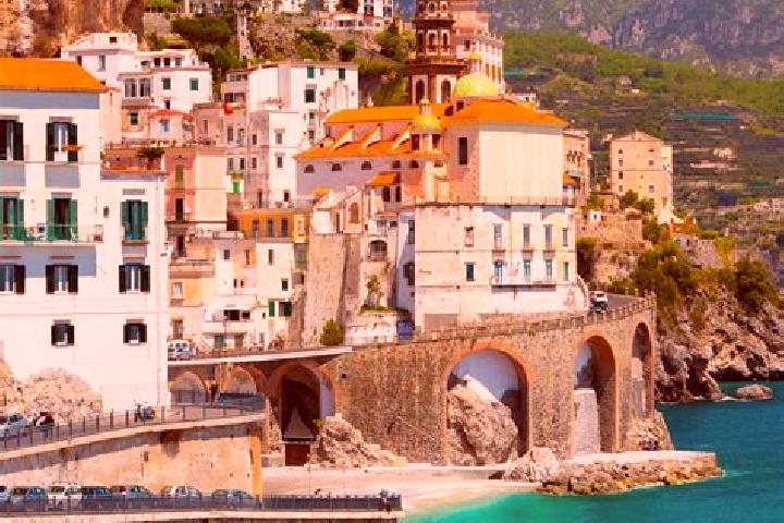 Isabella, 25 — Escort in Tenno, Italy