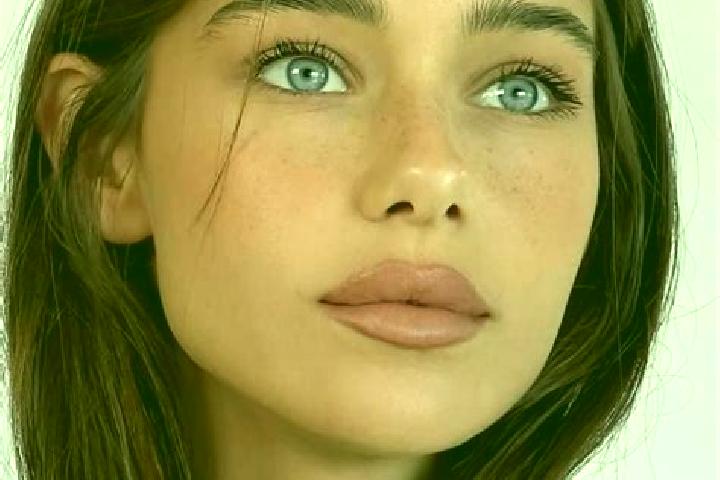Isabella, 26, a brunette brown-eyed european companion based in Sergio Villasenor. Offering Dinner Date, Travel Companion, Tantra. Available for incall and o...