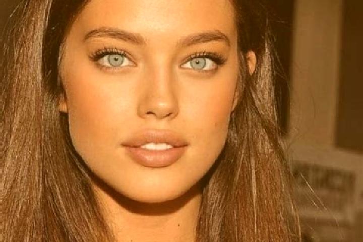 Isabella, 26, a chestnut green-eyed caucasian companion based in Kirov. Offering Domination, Prostate Massage, GFE, Couples, Roleplay. Available for incall a...