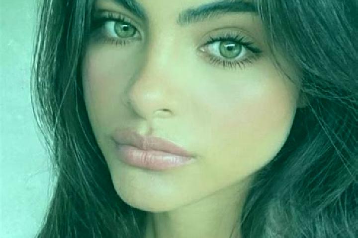 Isabella, 27, a brunette brown-eyed middle eastern companion based in Gbarnga. Offering Travel Companion, Deep French Kissing, Girlfriend Experience. Availab...