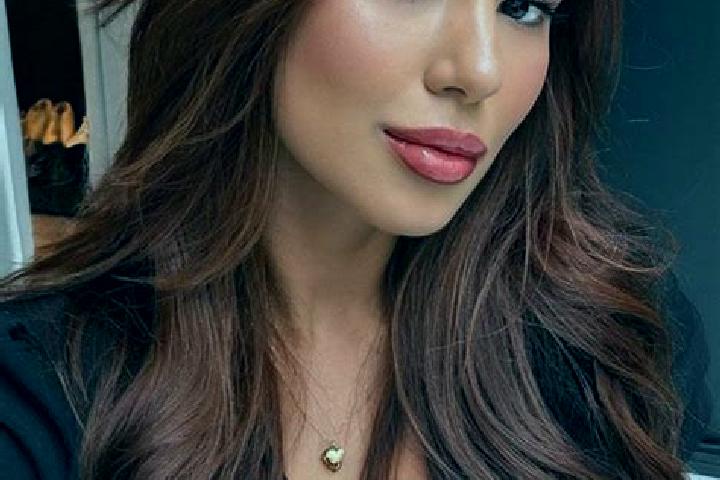 Isabella, 27, a chestnut brown-eyed latina companion based in Campina Grande do Sul. Offering Girlfriend Experience, Erotic Massage, Deep French Kissing, BDS...