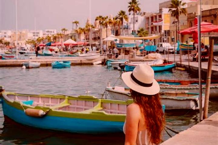 Isabella, 27 — Escort in Marsaxlokk, Malta
