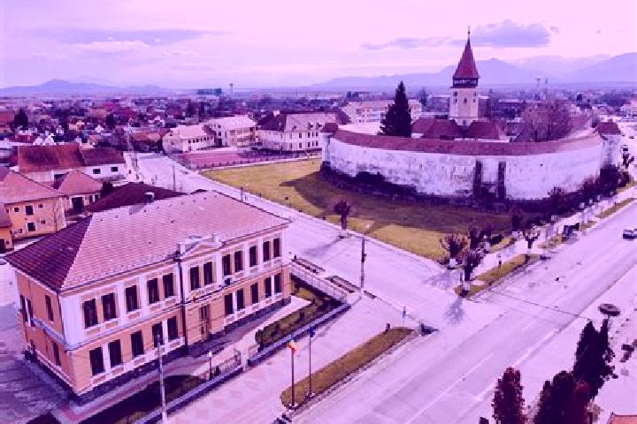 Isabella, 27 — Escort in Rotbav, Romania