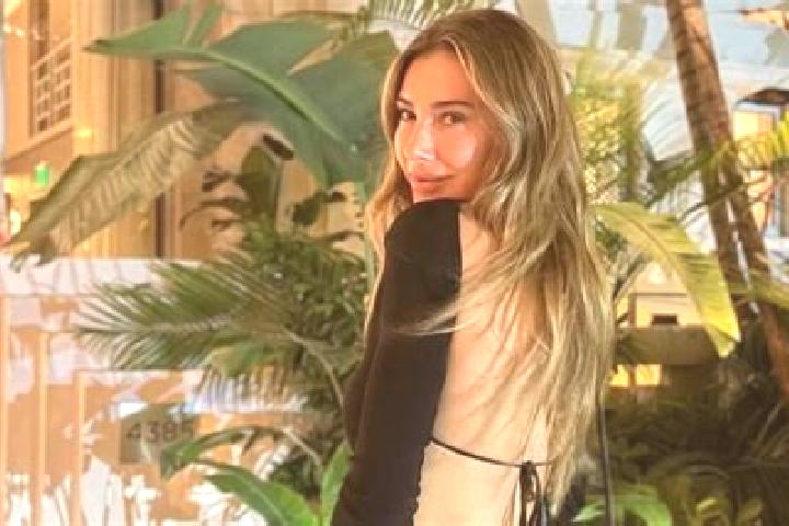 Isabella, 27 — Escort in Yazihan, Turkey