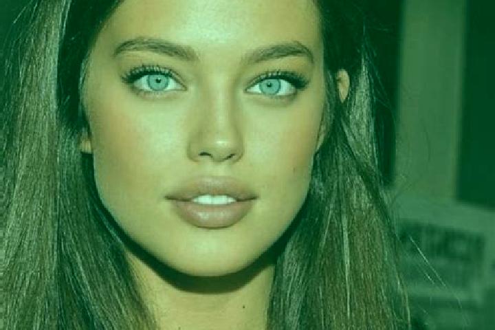 Isabella, 28, a chestnut green-eyed caucasian companion based in Quartier d Orleans. Offering Couples, Massage, Roleplay, Girlfriend Experience. Available fo...