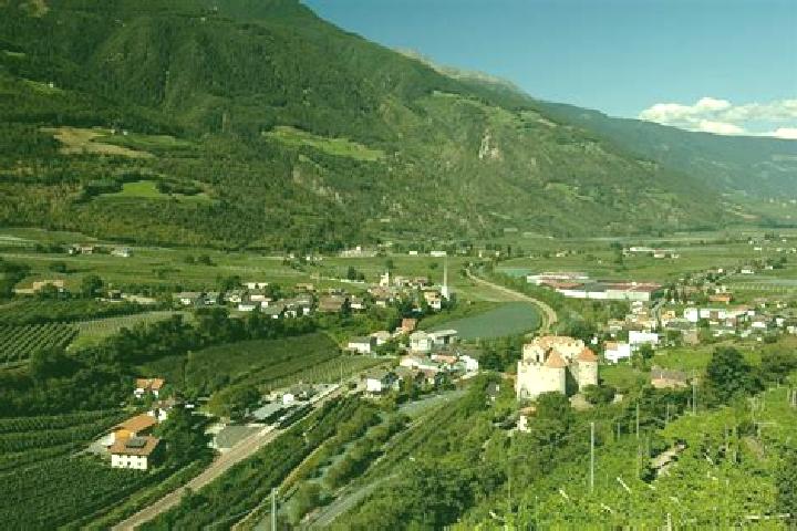 Isabella, 28 — Escort in Castelbello-Ciardes - Kastelbell-Tschars, Italy