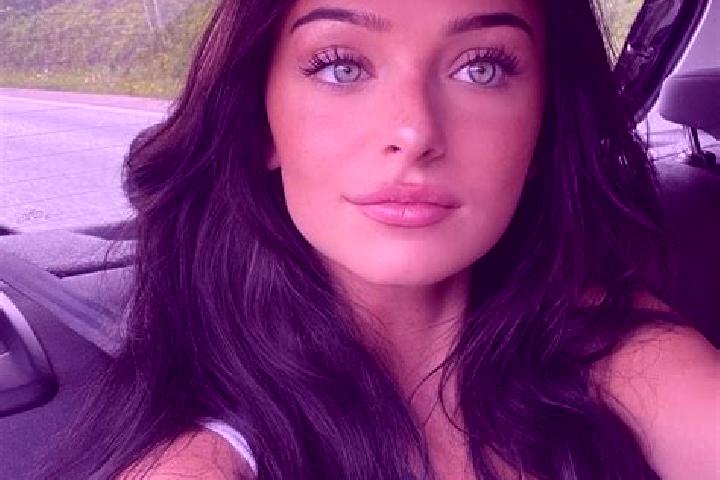 Isabella, 29, a black green-eyed caucasian companion based in Dumalag. Offering Dinner Date, BDSM, Deep French Kissing, Prostate Massage. Available for incal...