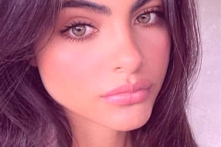 Isabella, 29, a brunette green-eyed caucasian companion based in Muntok. Offering CIM, A-Level, Fetish, BDSM. Available for incall and outcall, day and eveni...