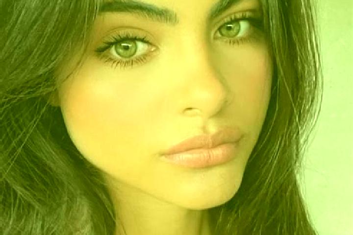 Isabella, 29, a red green-eyed indian companion based in Karlshamn. Offering Erotic Massage, Fetish, Striptease. Available for incall and outcall, overnight ...