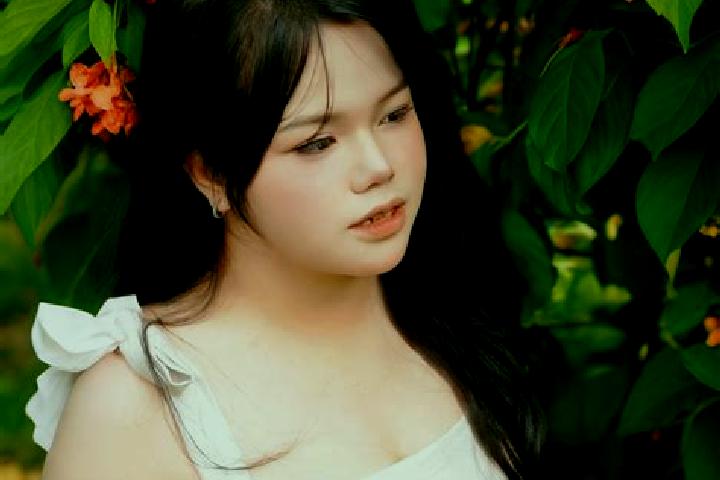 Isabella, 29 — Escort in Phuoc Hoa, Vietnam