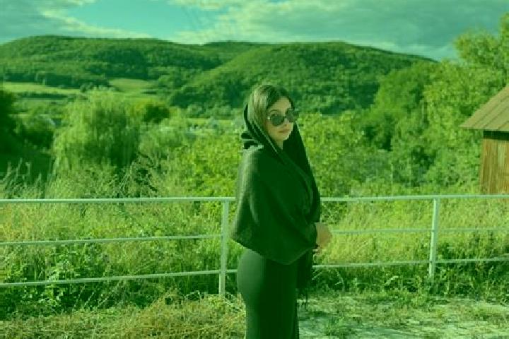 Isabella, 29 — Escort in Tilisca, Romania