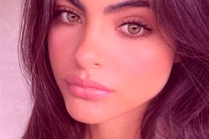 Isabella, 30, a brunette dark-eyed middle eastern companion based in Sanggau. Offering Girlfriend Experience, Dinner Date, GFE, Duos. Available for incall an...