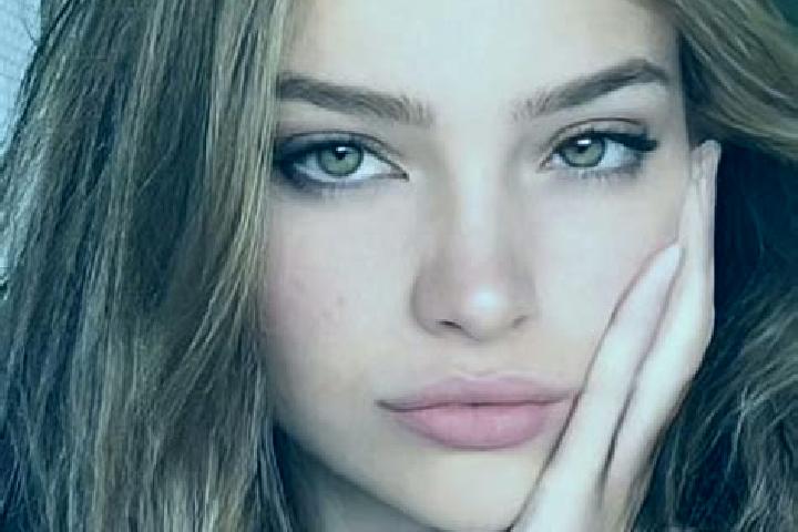 Isabella, 30, a dark blonde dark-eyed mediterranean companion based in Garaguso. Offering Party Girl, GFE, Striptease, Roleplay. Available for incall and out...