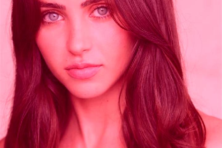 Isabella, 31, a auburn brown-eyed latina companion based in Pingree Grove. Offering Prostate Massage, Roleplay, Fetish. Available for incall and outcall, day...