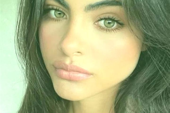 Isabella, 31, a brunette grey-eyed indian companion based in Stainforth. Offering Massage, OWO, Couples, Fetish. Available for incall and outcall, overnight ...