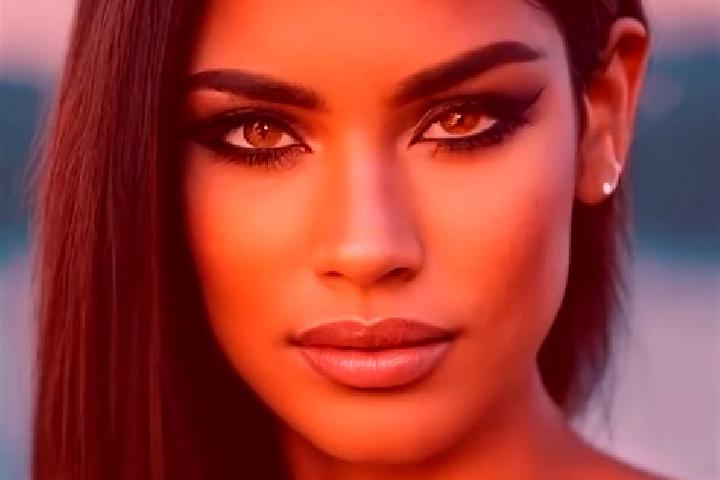 Isabella, 31, a chestnut amber-eyed latina companion based in Mountain Green. Offering GFE, Couples, 69, Dinner Date, Roleplay. Available for incall and outc...