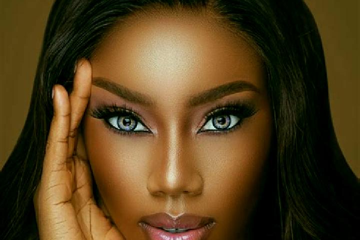 Isabella, 32, a red blue-eyed ebony companion based in Sangsong-ni. Offering Fetish, Prostate Massage, Travel Companion, Domination. Available for incall and...