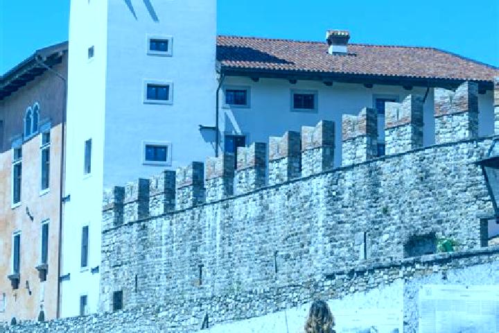 Isabella, 32, a red brown-eyed european companion based in Colloredo di Monte Albano-Lauzzana. Offering Girlfriend Experience, Tantra, Travel Companion, Deep...