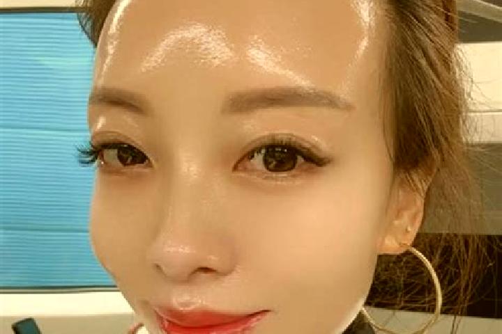 Isabella, 32 — Escort in Zhuguang, China