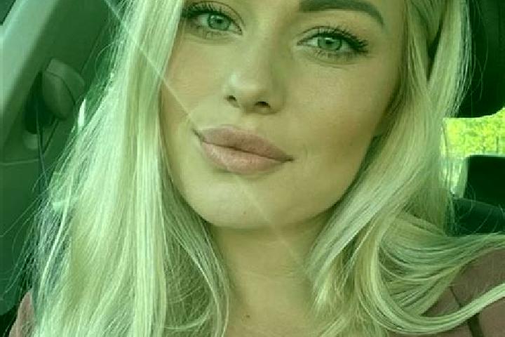 Isabella, 33, a blonde hazel-eyed european companion based in Yad Hanna. Offering Overnight, Deep French Kissing, Erotic Massage, Tantra, Couples. Available ...