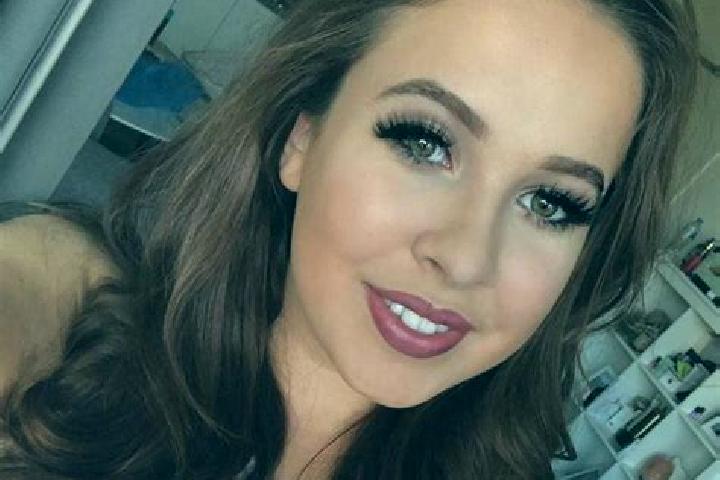 Isabella, 33, a dark blonde amber-eyed caucasian companion based in Laventie. Offering Prostate Massage, GFE, Dinner Date. Available for incall and outcall, ...