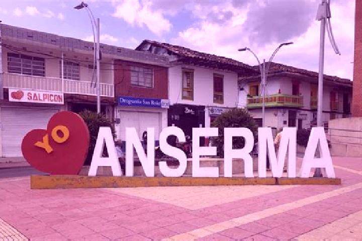 Isabella, 33 — Escort in Anserma, Colombia